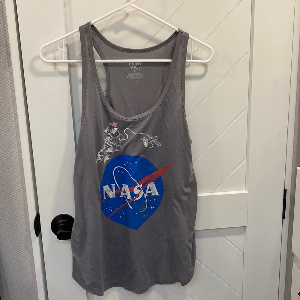 🏡NWT tank NASA